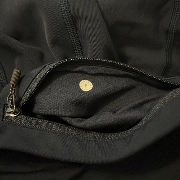 Lululemon Swift Speed 25" leggings. Size 6. Navy - Picture 2 of 4